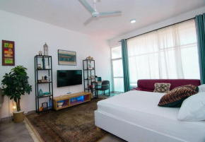 Casa Sira Nyali links road studio apartment